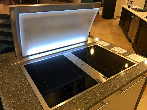 Appliance Store «Famous Tate Appliance & Bedding Center», reviews and photos, 3347 Henderson Blvd, Tampa, FL 33609, USA