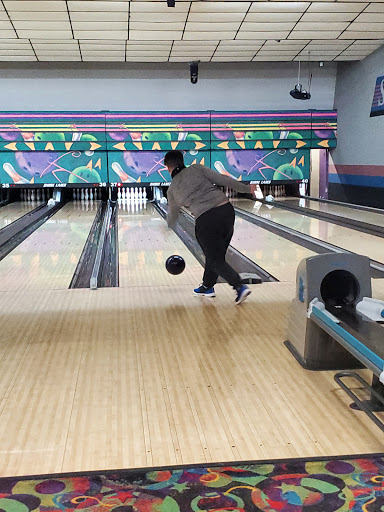 Bowling Alley «Shore Lanes», reviews and photos, 31100 Harper Ave, St Clair Shores, MI 48082, USA