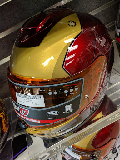 Suzuki Motorcycle Dealer «Suzuki of Carol Stream», reviews and photos, 106 N Schmale Rd, Carol Stream, IL 60188, USA