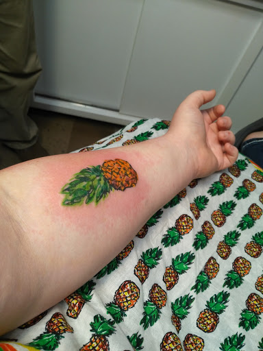 Tattoo Shop «Crossroads Tattoo», reviews and photos, 508 2nd Ave, Coralville, IA 52241, USA