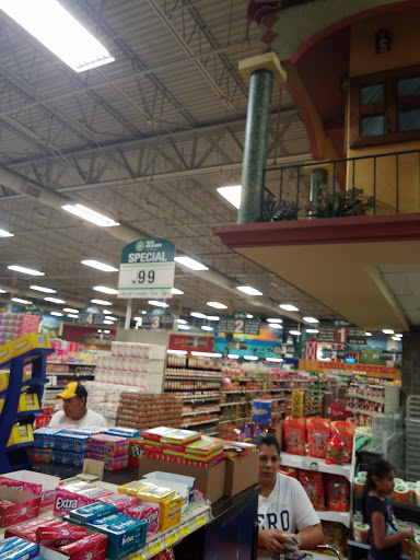 Grocery Store «El Rio Grande #7», reviews and photos, 10325 Lake June Rd #400, Dallas, TX 75217, USA