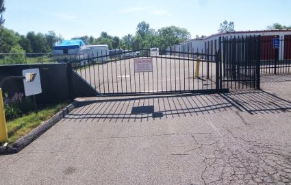 Self-Storage Facility «Center Marks Self Storage», reviews and photos, 1285 Marks Rd, Valley City, OH 44280, USA