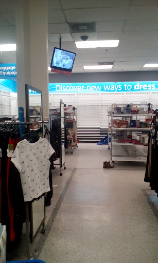 Clothing Store «Ross Dress for Less», reviews and photos, 13750 Riverside Dr, Sherman Oaks, CA 91423, USA