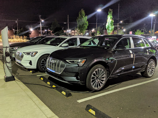 Audi Dealer «Audi Beaverton», reviews and photos, 13745 SW Tualatin Valley Hwy, Beaverton, OR 97005, USA