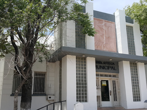 Biblioteca Pública Municipal Miguel de Cervantes