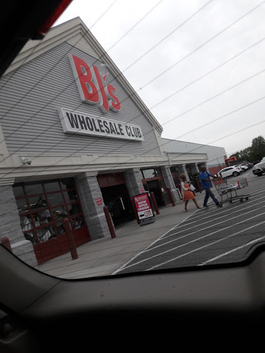 BJ’s Wholesale Club, 711 Stewart Ave, Garden City, NY 11530, USA, 