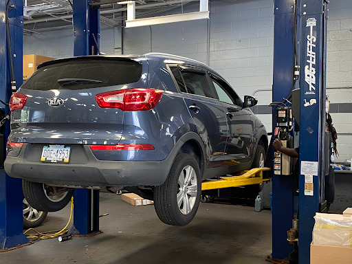 Kia Dealer «Monroeville Kia», reviews and photos, 3721 William Penn Hwy, Monroeville, PA 15146, USA