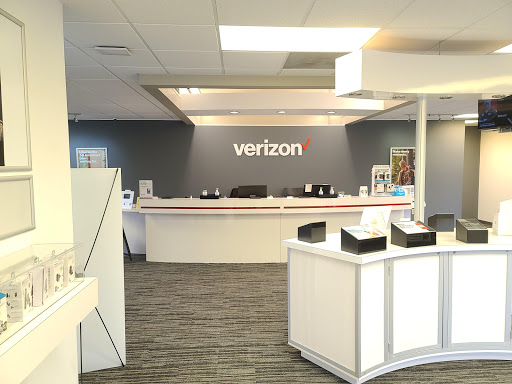 Cell Phone Store «Verizon Authorized Retailer, TCC», reviews and photos, 2190 Southport Rd #13, Spartanburg, SC 29302, USA