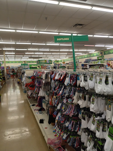 Dollar Store «Dollar Tree», reviews and photos, 900 Meridian Ave E #31, Milton, WA 98354, USA