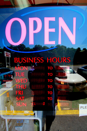 Liquor Store «Mill Creek Discount Liquors», reviews and photos, 1664 Antioch Pike, Antioch, TN 37013, USA