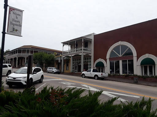 Book Store «Blue Train Books Used Book Store», reviews and photos, 200 E Main St, Hogansville, GA 30230, USA