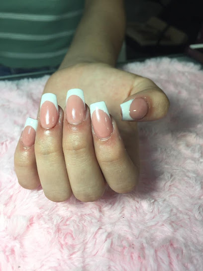 Reyna's nails