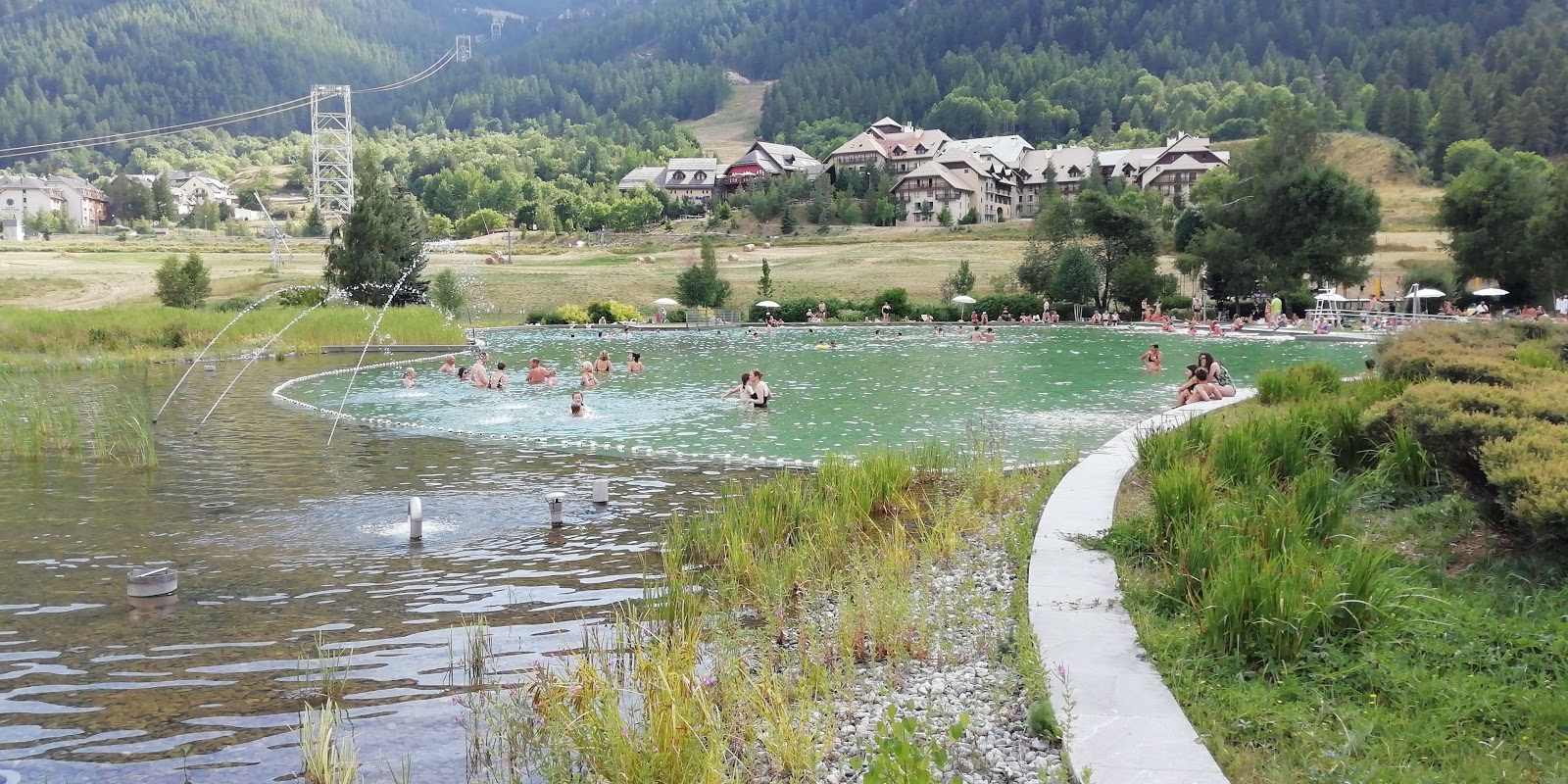 Plage du Lac du Pontillas Beach photo #8