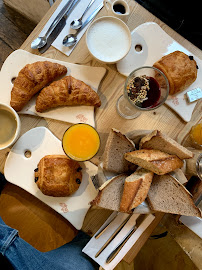 Croissant du Restaurant servant le petit-déjeuner Le Pain Quotidien à Paris - n°17