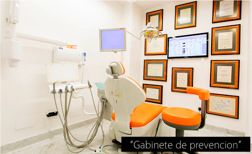 Dental Clinic Luis Duquela en Pamplona, Pamplona