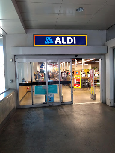 Supermarket «ALDI», reviews and photos, 517 E 117th St, New York, NY 10035, USA