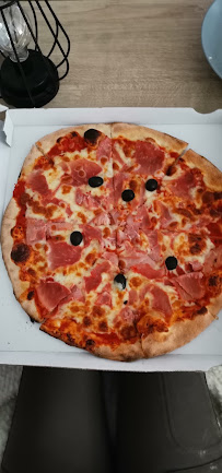 Plats et boissons du Pizzeria Sam pizza à Valence d'Agen - n°11