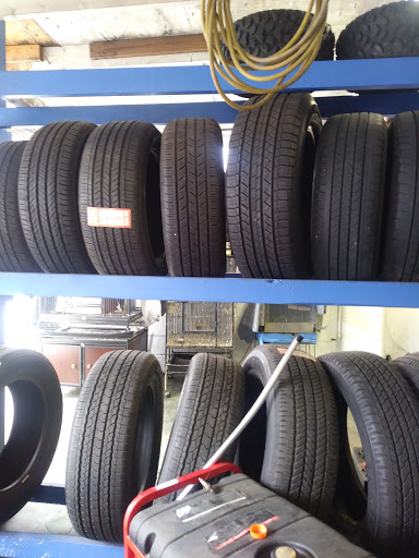 Used Tire Shop «Carlos Tire Shop», reviews and photos, 1702 Summit Ave, Haines City, FL 33844, USA
