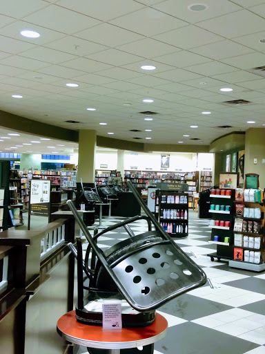 Book Store «Barnes & Noble», reviews and photos, 1251 US-31, Greenwood, IN 46142, USA