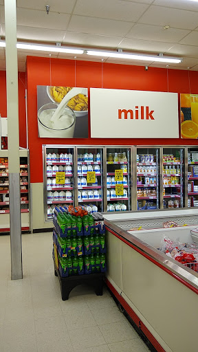 Grocery Store «Save-A-Lot», reviews and photos, 933 N Central Ave, Umatilla, FL 32784, USA