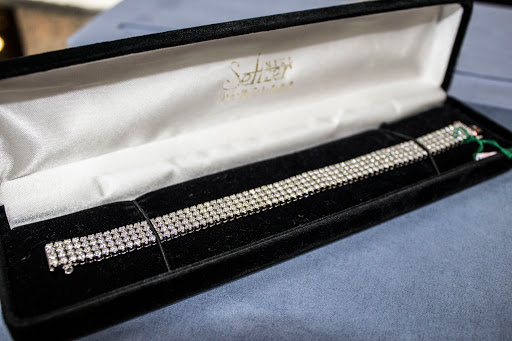 Jeweler «Mike Seltzer Jewelers», reviews and photos, 2929 N Rock Rd # 155, Wichita, KS 67226, USA