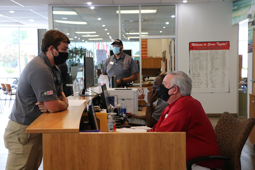 Car Dealer «Serra Toyota of Decatur», reviews and photos, 309 Beltline Pl SW, Decatur, AL 35603, USA