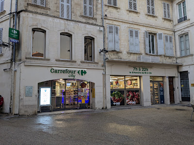 Carrefour City à Avignon