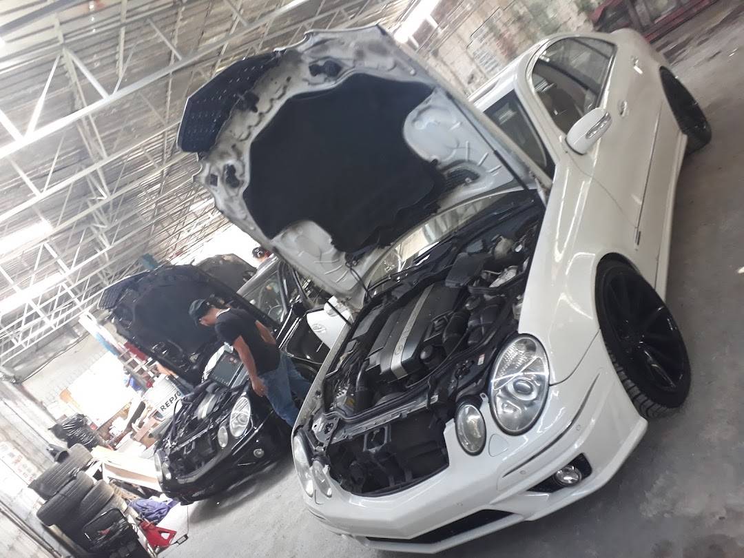 Taller De Mercedes Benz Armando Prestol