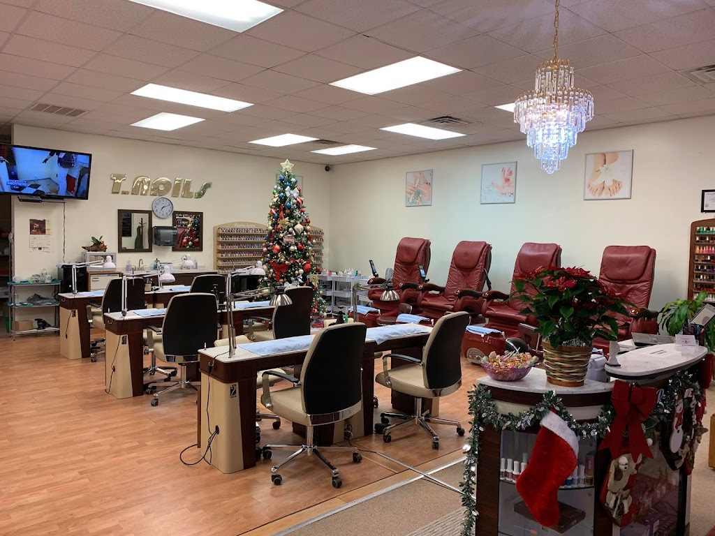 T Nails & Spa 53959