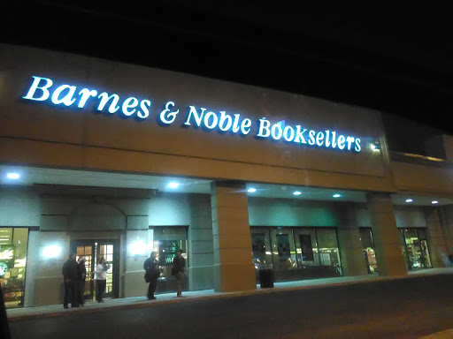 Book Store «Barnes & Noble», reviews and photos, 4485 Virginia Beach Blvd, Virginia Beach, VA 23462, USA