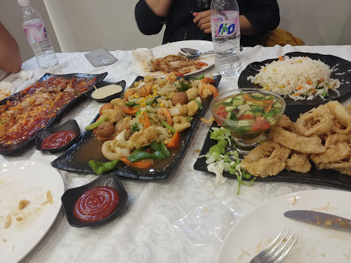 مطعم أوزون للمأكولات البحرية 