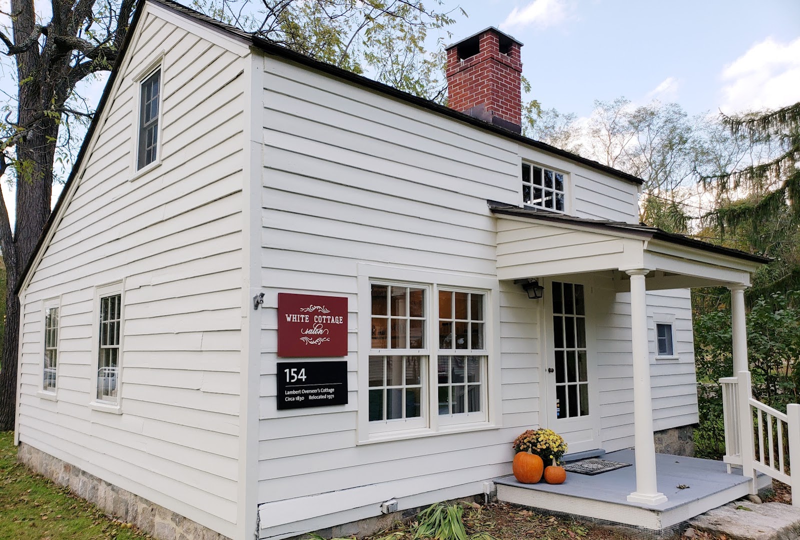 White Cottage Salon