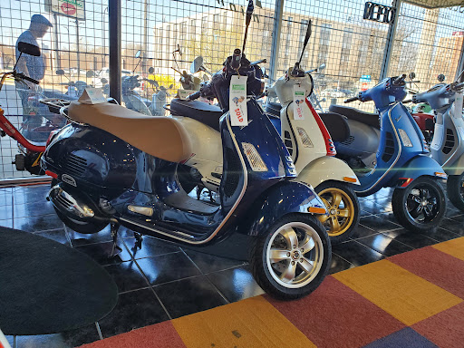 Motor Scooter Dealer «Scooterville Minnesota», reviews and photos, 904 19th Ave S, Minneapolis, MN 55404, USA