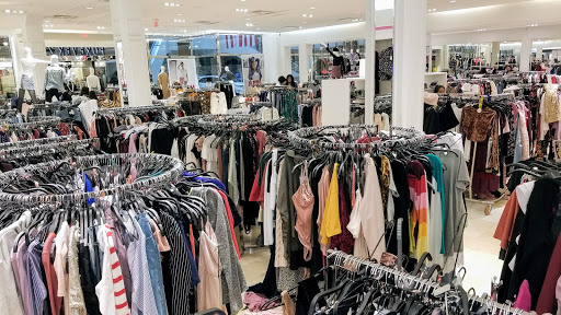 Shopping Mall «Town Center at Cobb», reviews and photos, 400 Ernest W Barrett Pkwy NW, Kennesaw, GA 30144, USA