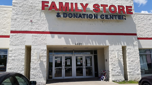 Thrift Store «The Salvation Army Family Store & Donation Center