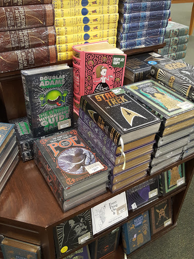 Book Store «Barnes & Noble», reviews and photos, 210 Americana Way, Glendale, CA 91210, USA