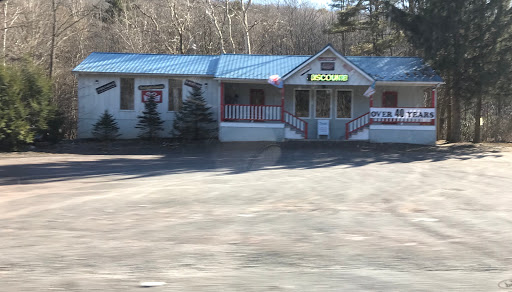 Sporting Goods Store «Pocono Ski Rentals, Inc.», reviews and photos, 1832 Sullivan Trail, Tannersville, PA 18372, USA