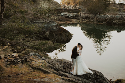 Hannah Stepaniuk | Wedding & Elopement Photographer