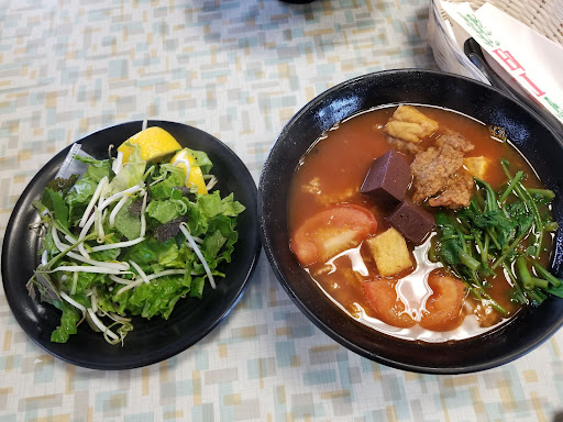 L Xanh Restaurant image