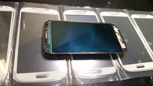 Screen Repair Service «Smart Services iPhone Repair», reviews and photos, 181 French St Suite c, New Brunswick, NJ 08901, USA