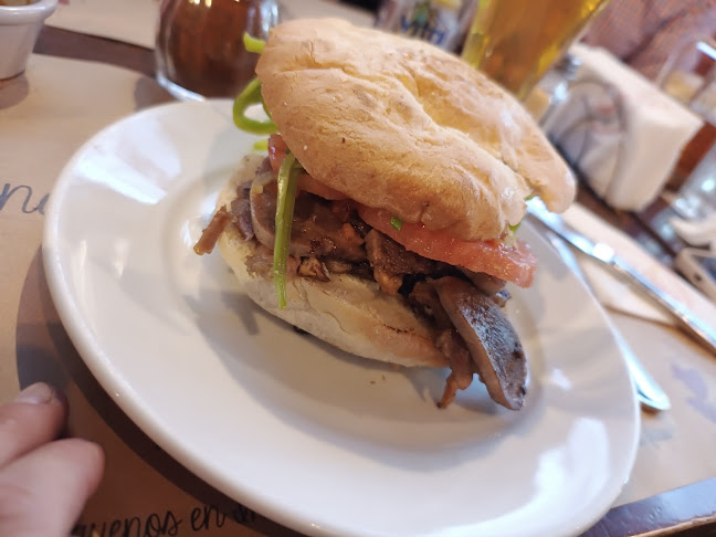 Fuente Chilena - Local Pedro de Valdivia - Restaurante