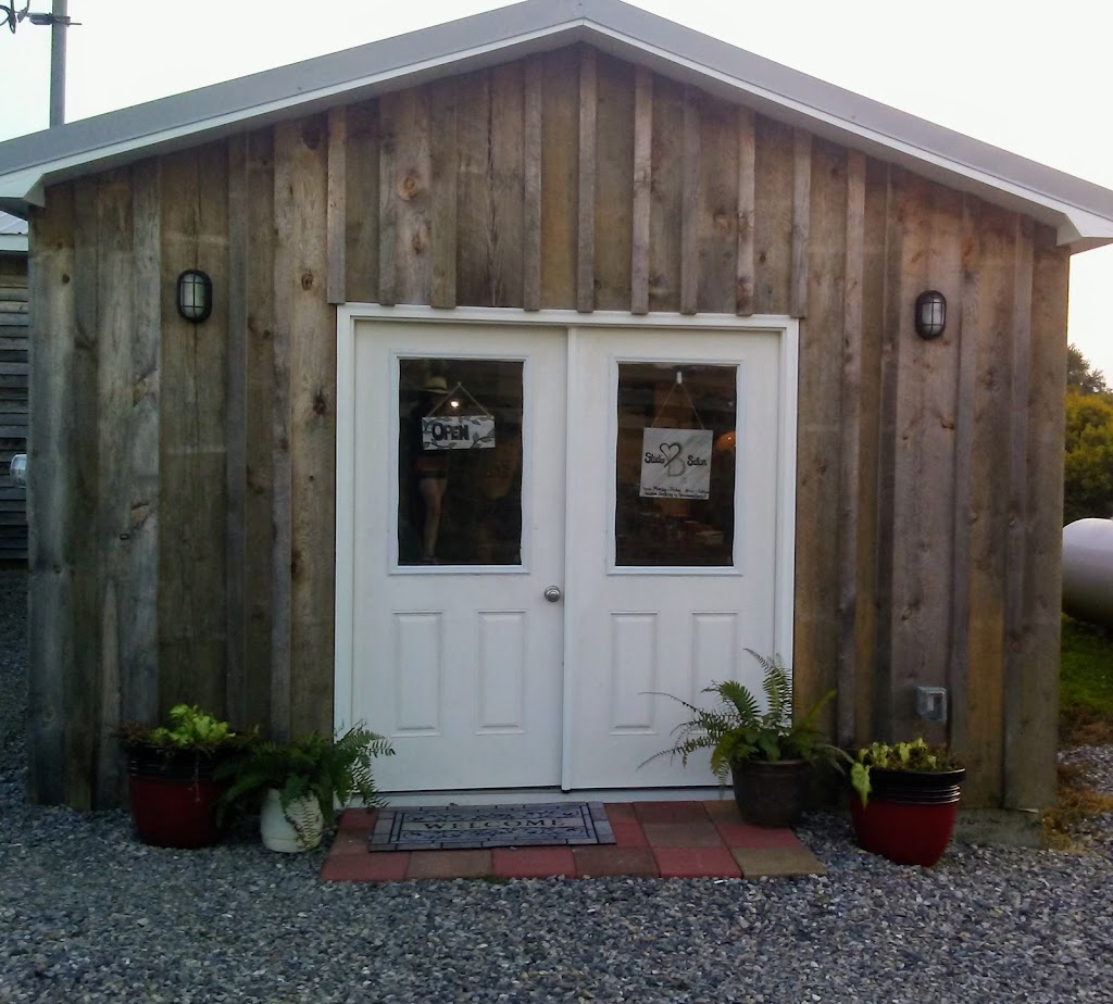 Studio B Salon 24091