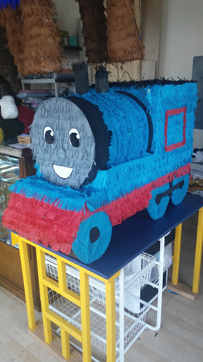 Party Store «Eventos Magicos And Piñatas», reviews and photos, 514 N Main St, Duncanville, TX 75116, USA