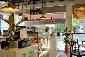 Milkees Cascais - Specialty Coffee image
