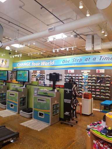 Running Store «Road Runner Sports», reviews and photos, 1326 Tenth Street, Berkeley, CA 94710, USA