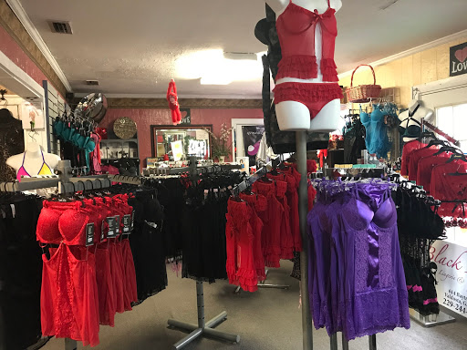 Lingerie Store «Black Lace Lingerie & Gifts», reviews and photos, 614 Baytree Rd, Valdosta, GA 31602, USA
