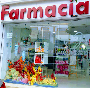 FARMACIA CALLE LARGA C. Larga, 14, 41610 Paradas, Sevilla, Spagna