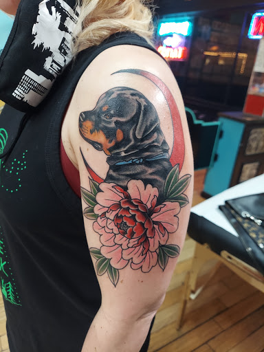 Tattoo Shop «Seven Sorrows Tattoo», reviews and photos, 31531 WA-20 #8, Oak Harbor, WA 98277, USA