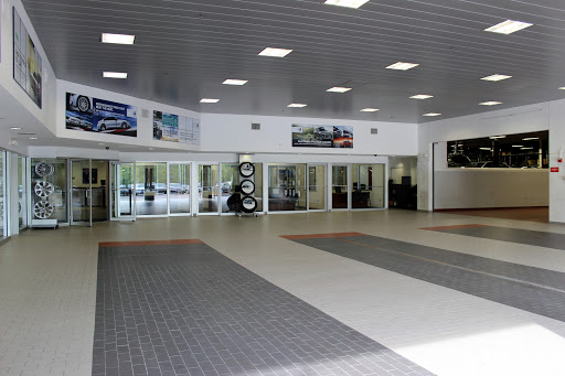 BMW Dealer «Herb Chambers BMW of Sudbury», reviews and photos, 128 Boston Post Rd, Sudbury, MA 01776, USA