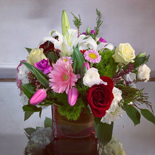 Florist «Paul Douglas Floral Designs», reviews and photos, 130 King St, Cohasset, MA 02025, USA